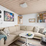 2 Bedroom Cozy In V Casa de Férias Esbjerg
