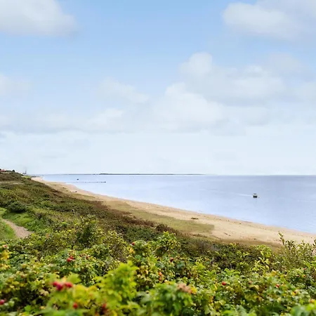 2 Bedroom Cozy In V Esbjerg