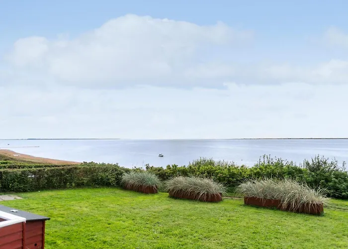 2 Bedroom Cozy In V *